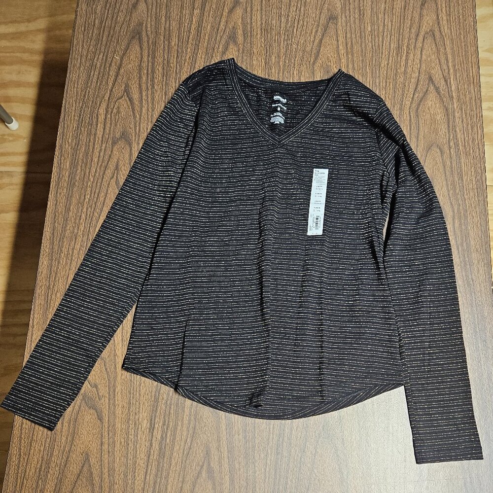 juniors long sleeve tee